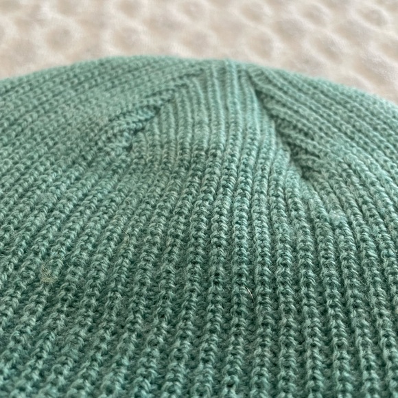 Green Burton Toque - Picture 6 of 9